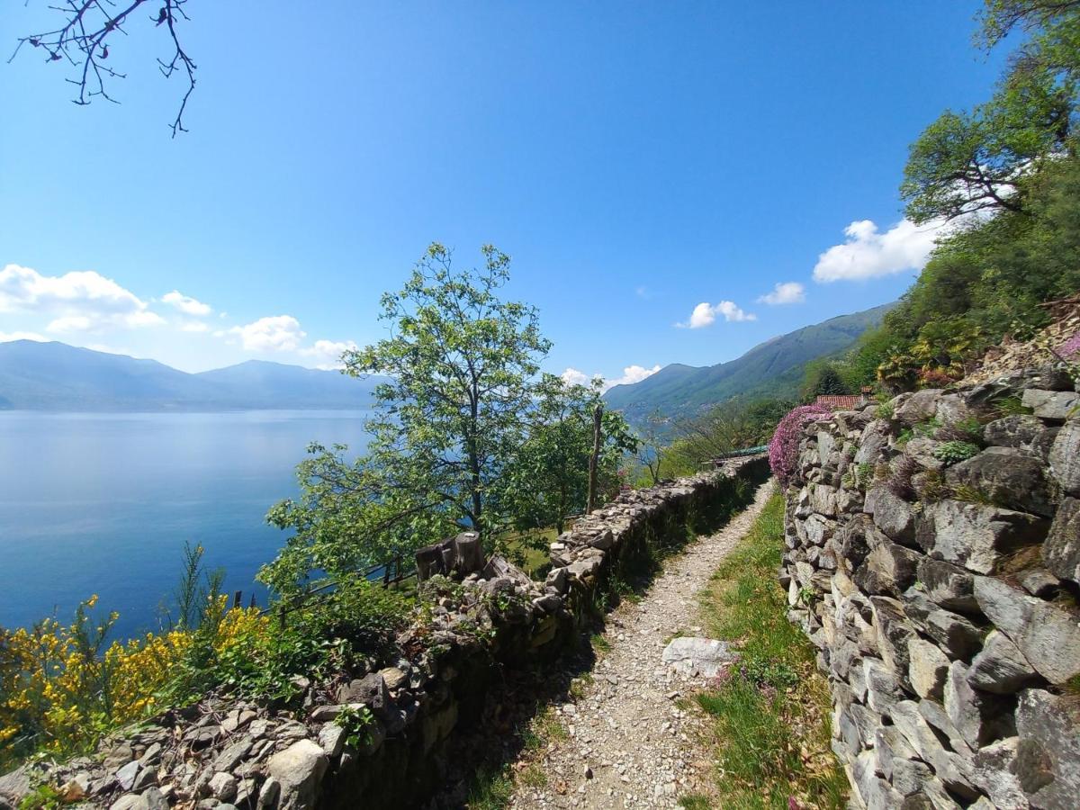 Antica Casa Al Lago Oggebbio Exterior photo